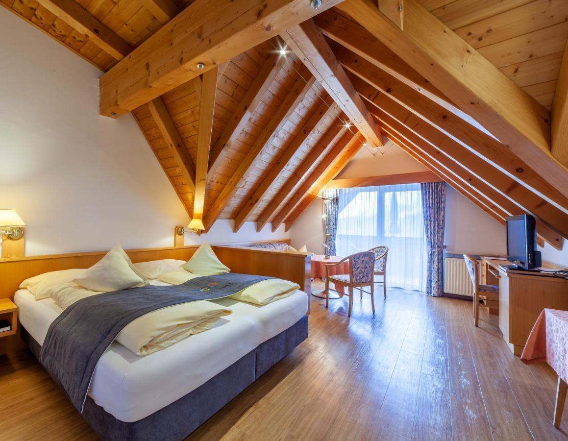 Fruehstuecks-Hotel Olympia ティローロ エクステリア 写真
