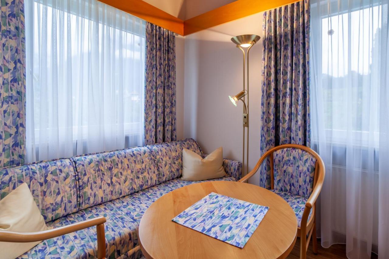 Fruehstuecks-Hotel Olympia ティローロ エクステリア 写真